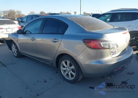 2011 Mazda Mazda3 I Touring z USA, uszkodzony, nr VIN JM1BL1VG6B1435453